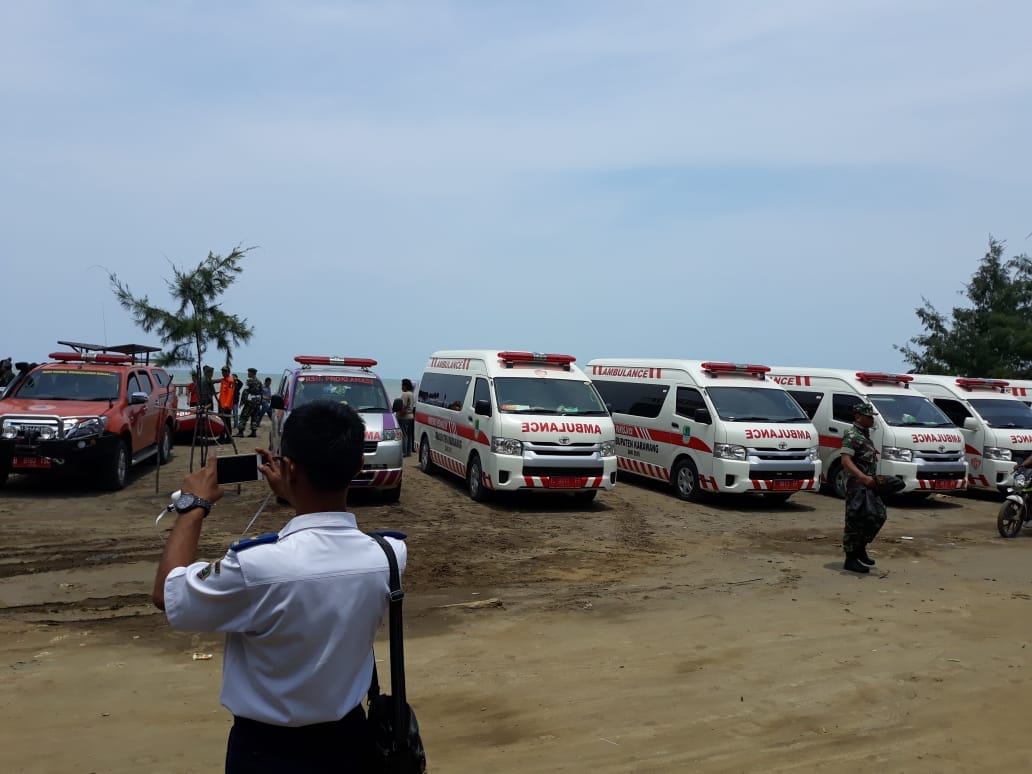 Pemkab Karawang Kerahkan Puluhan Ambulan ke Lokasi Jatuhnya Pesawat Lion Air