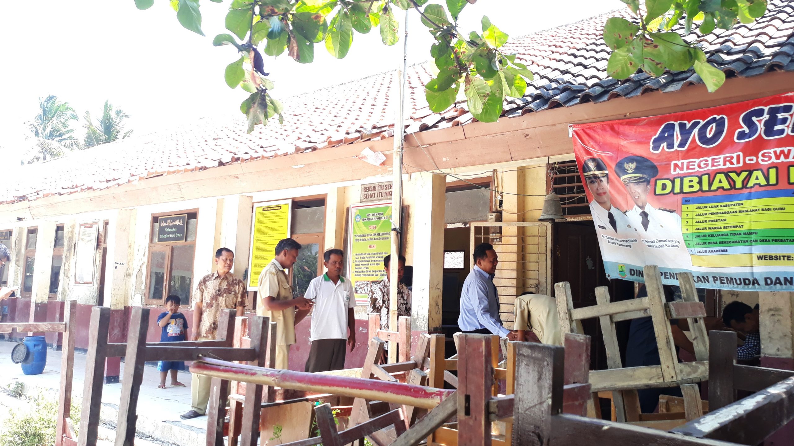 KIIC Bantu Renovasi Gedung Sekolah