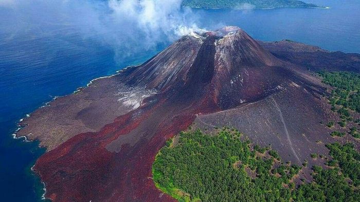 Mengerikan, Ini Kondisi Terakhir Gunung Anak Krakatau