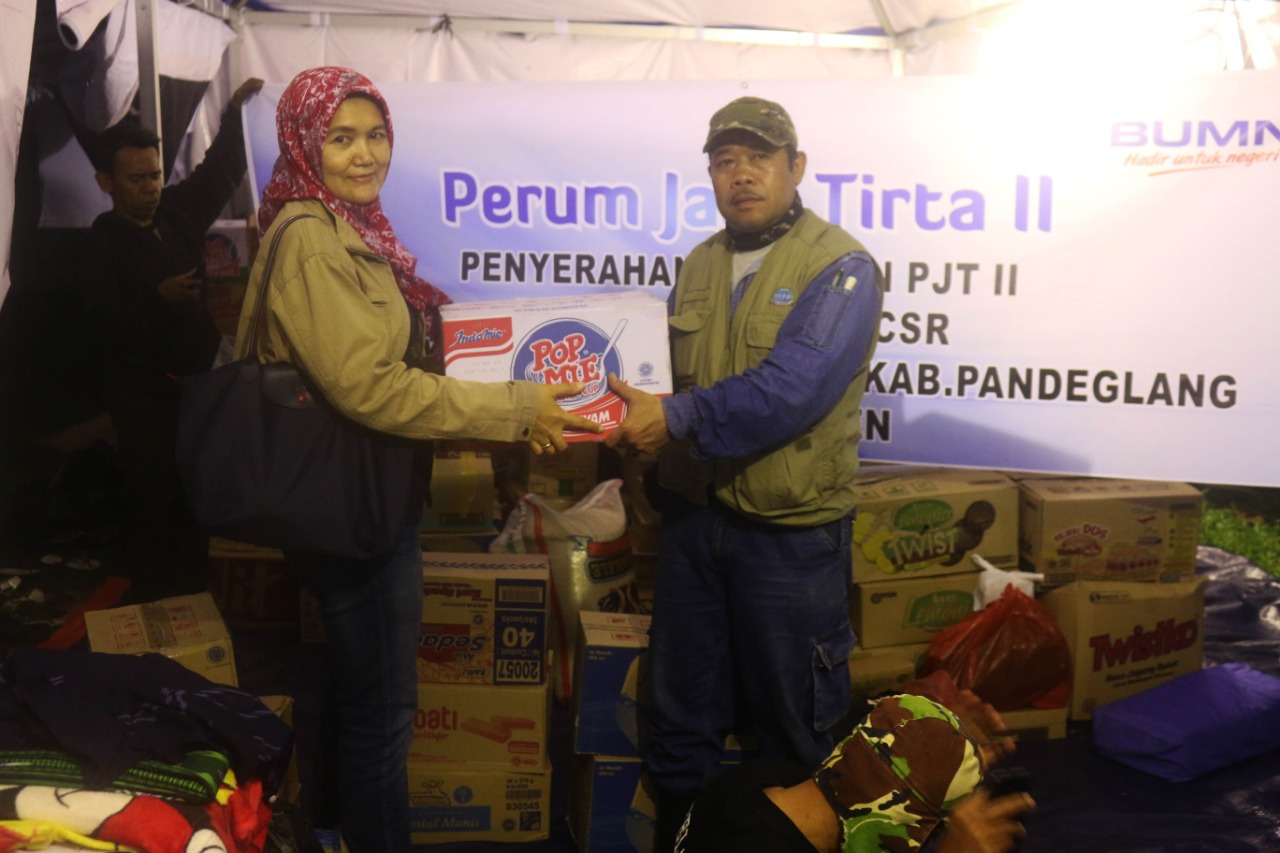 Peduli Banten, PJT II Salurkan Bantuan Sembako