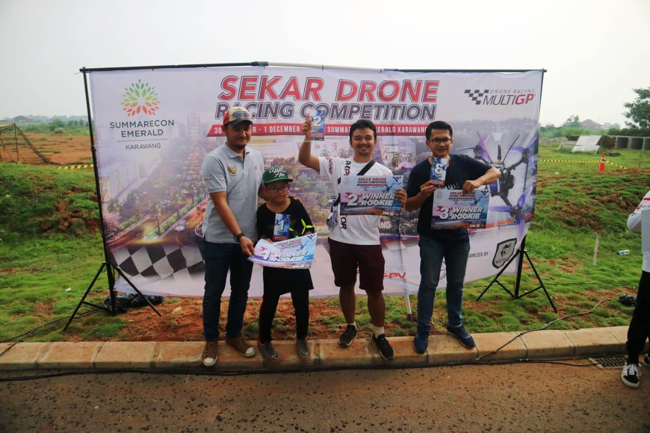 Puluhan Pilot Drone Meriahkan Drone Racing Competition