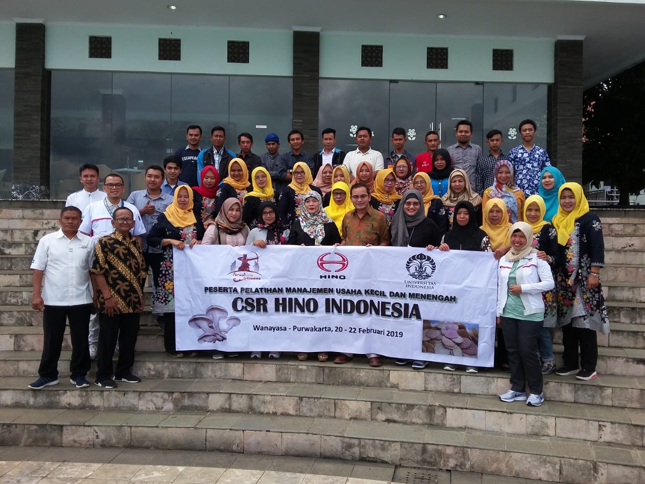 Hino Indonesia Dukung Pengembangan UMKM dan Kelompok Tani