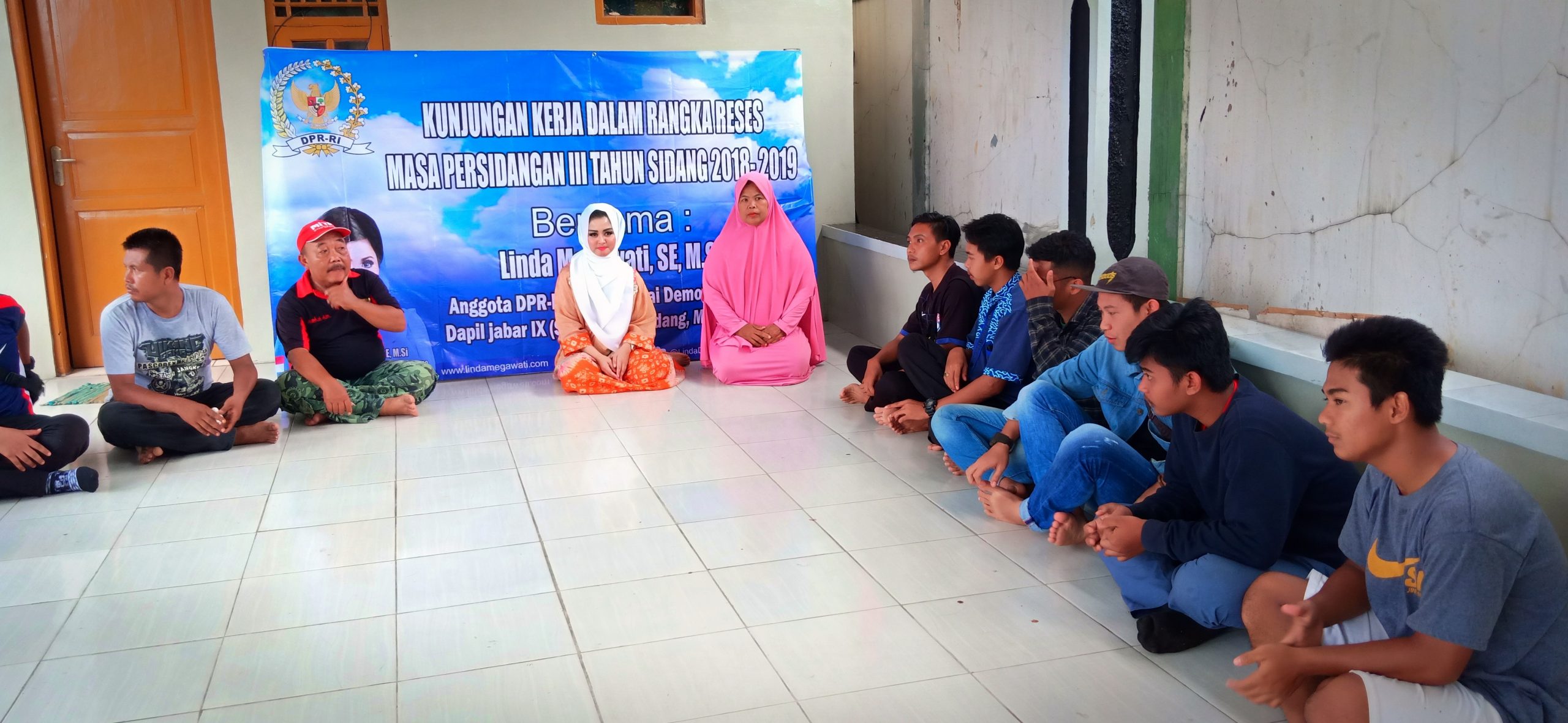 Reses, Linda Megawati Blusukan di Dapil