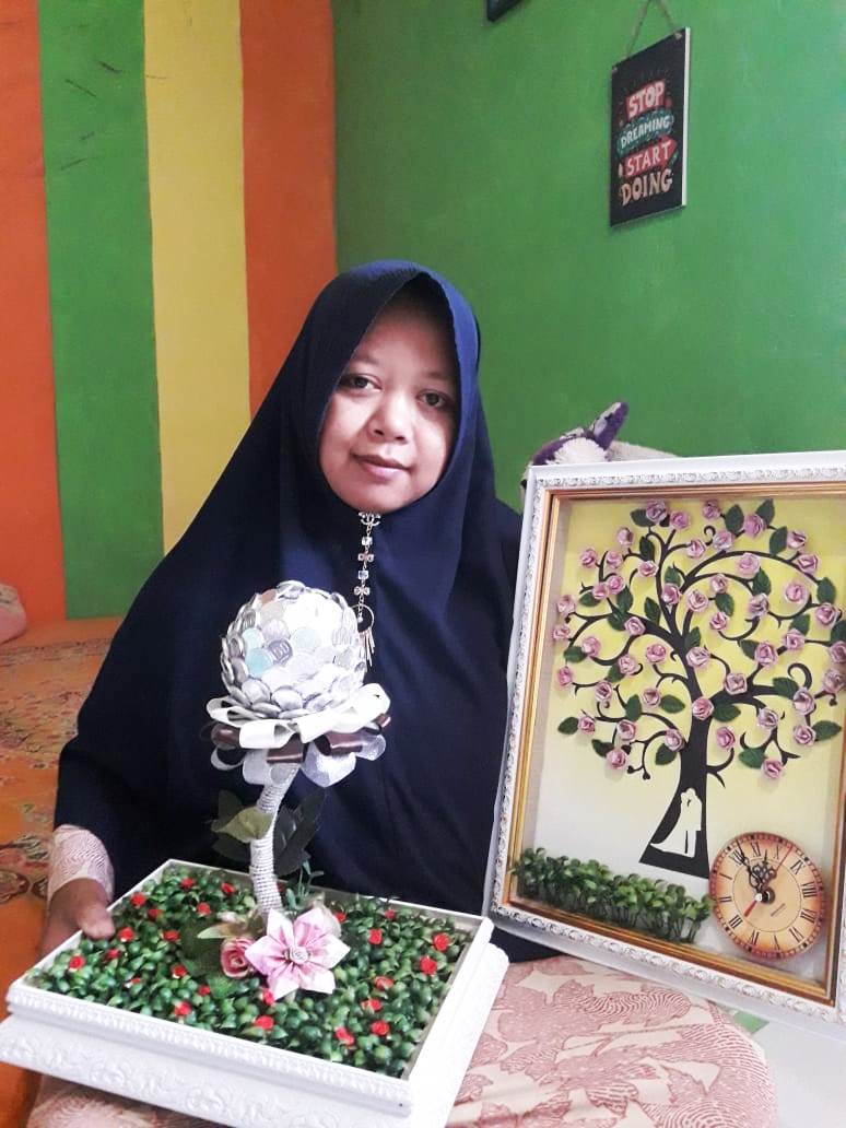 Yani Siti Mulyani Perajin Hiasan Mahar Pernikahan, Semula Iseng Sekarang Malah Jadi Profesi
