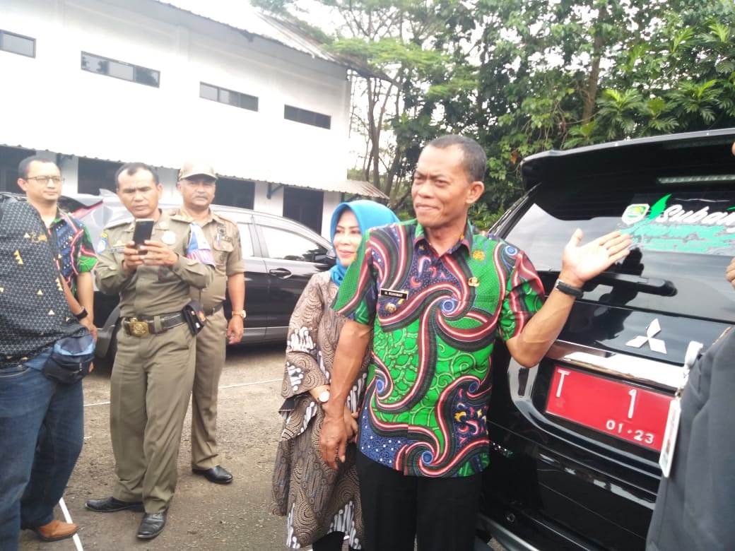 Mobil Dinas Mulai Ditandai, Stiker Subang Jawara Mudahkan Pengawasan