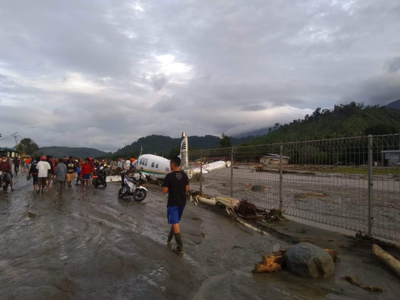 Dahsyatnya Banjir Bandang Jayapura: Tewaskan 50 Orang, Pesawat Hanyut