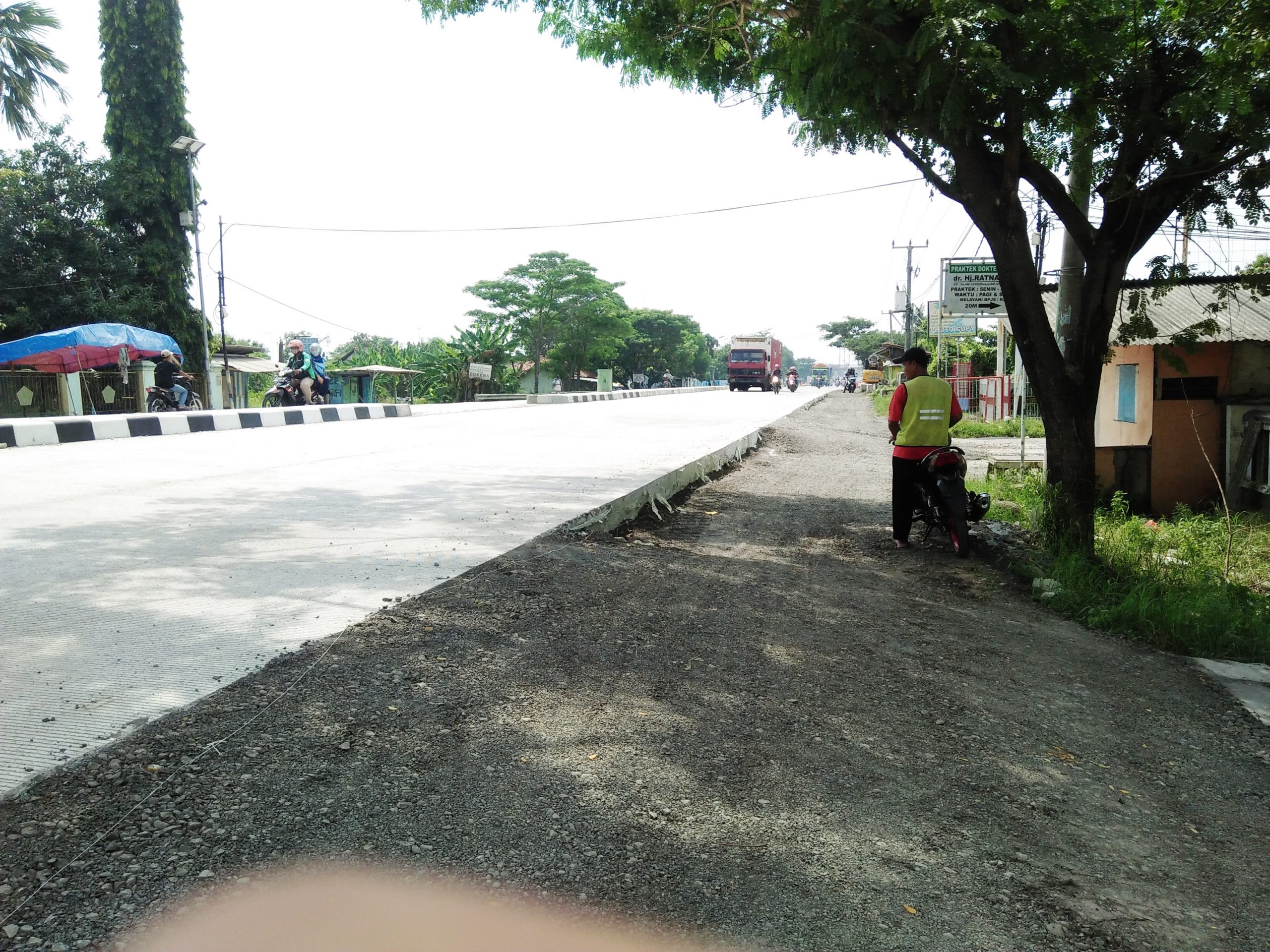 Jalan Beton Pantura Mulai Dilintasi, Jalur Lambat Belum Rampung