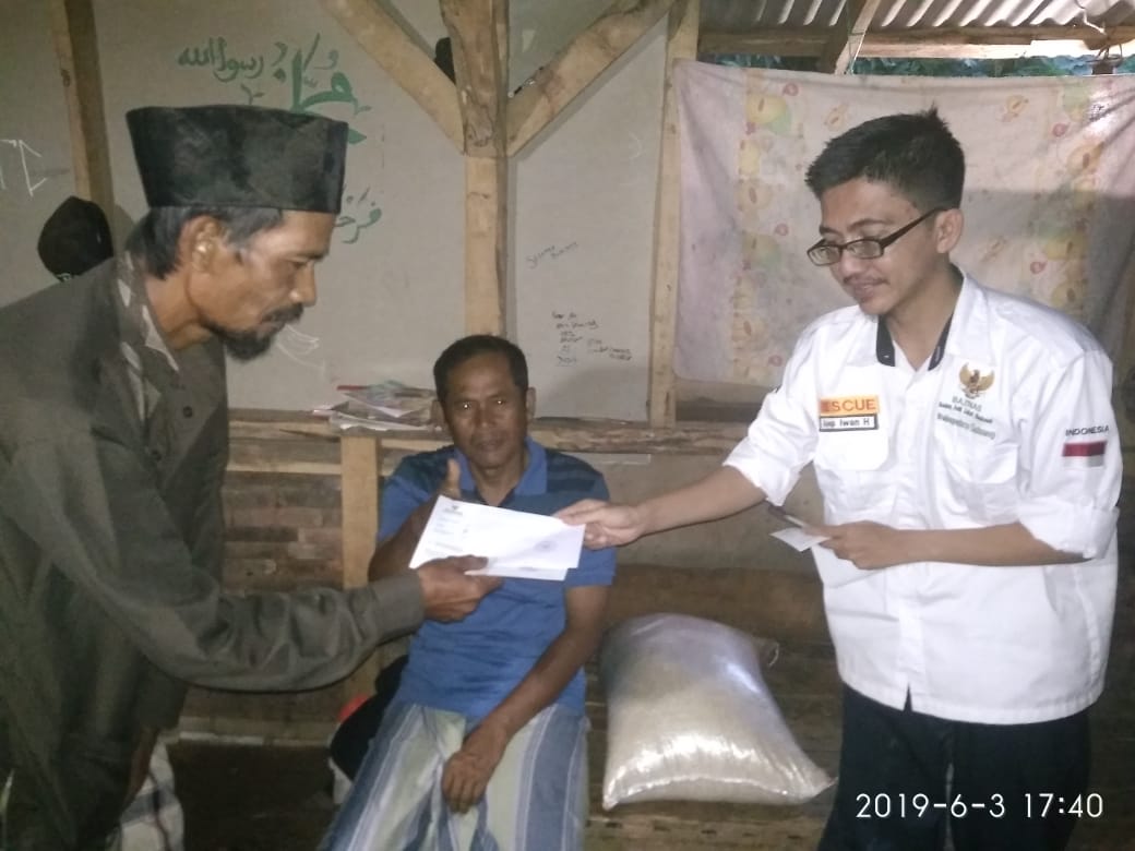 Baznas Subang Salurkan Bantuan Langsung di Haniwung