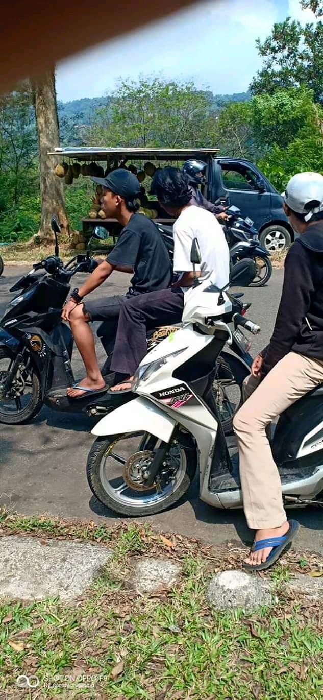 Viral, Wisatawan asal Karawang Dipalak Ketika Menuju Telaga Saat Puncak Bogor