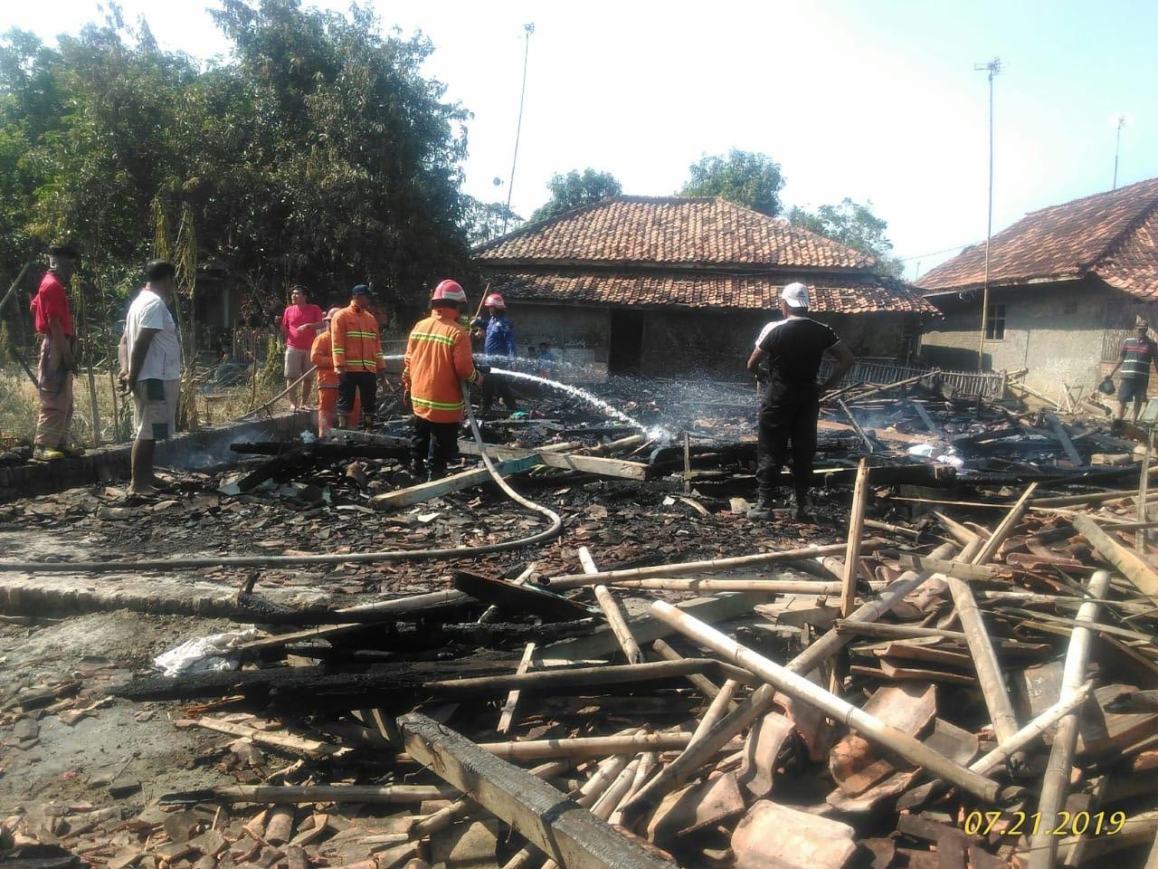 Tiga Rumah Warga Hangus Terbakar, Diduga Berasal dari Korsleting Listrik