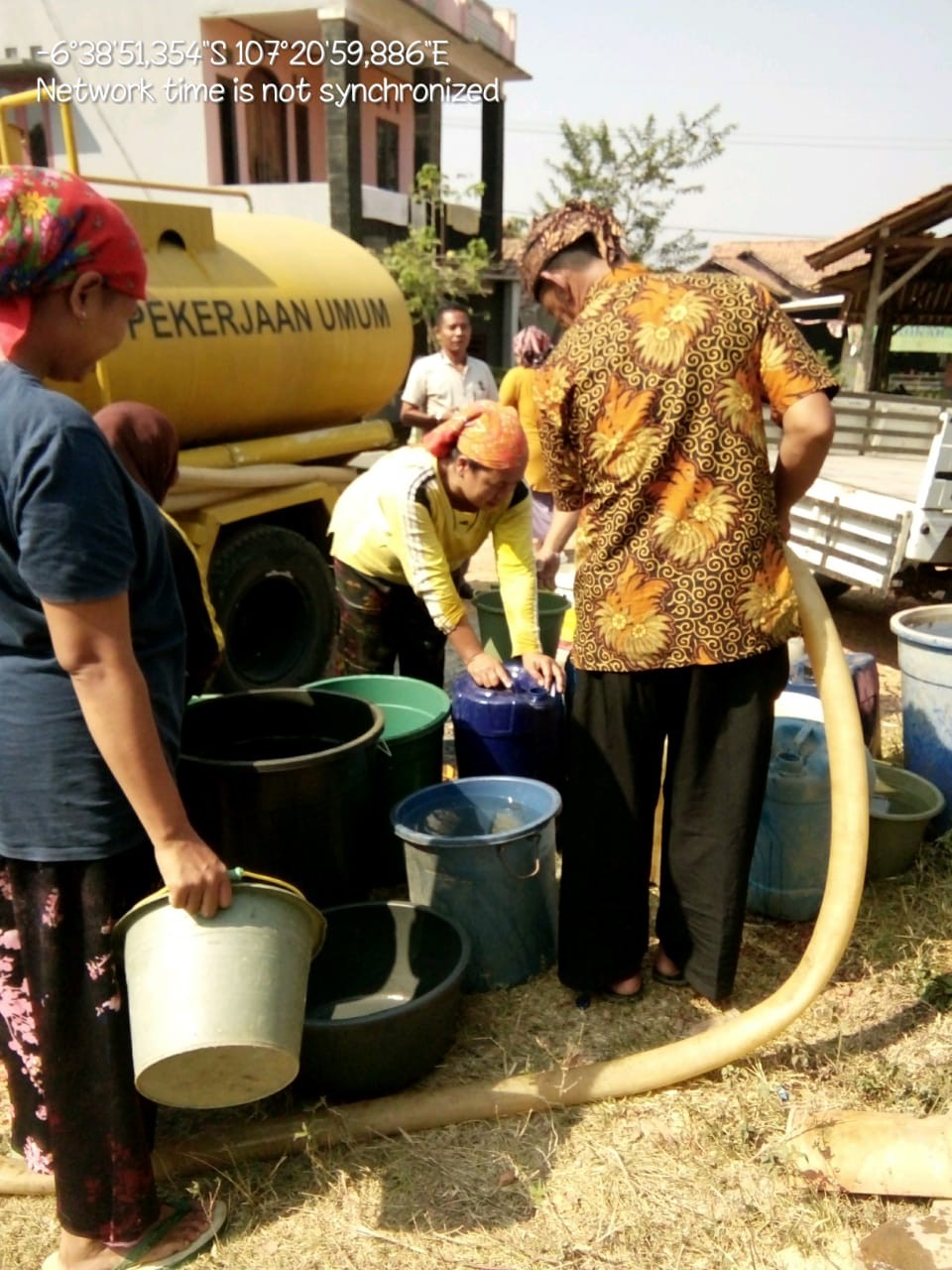 Disdamkar PB Distribusikan Air Bersih ke Tiga Kecamatan