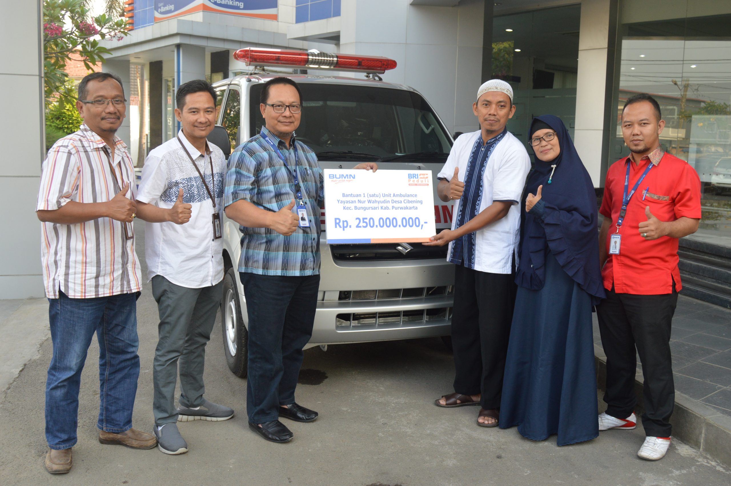Yayasan Nur Wahyudin dapat Ambulans, BRI Salurkan CSR Senilai Rp250 Juta