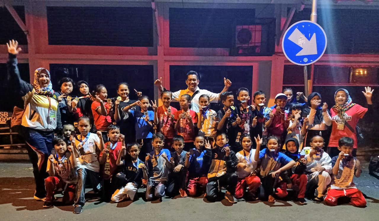 Institut Karate Do Nasional Purwakarta Panen Medali di Bogor