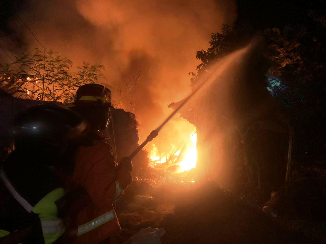 Ditinggal Pergi, Rumah H. Mamat Terbakar, Kerugian Ditaksir Rp 400 Juta Lebih