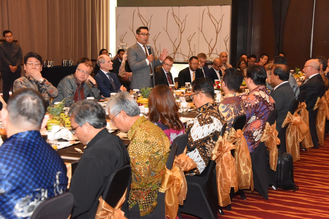 CEO Ambassador Breakfast Meeting: Kenalkan Potensi Investasi Jabar kepada Dubes dan CEO