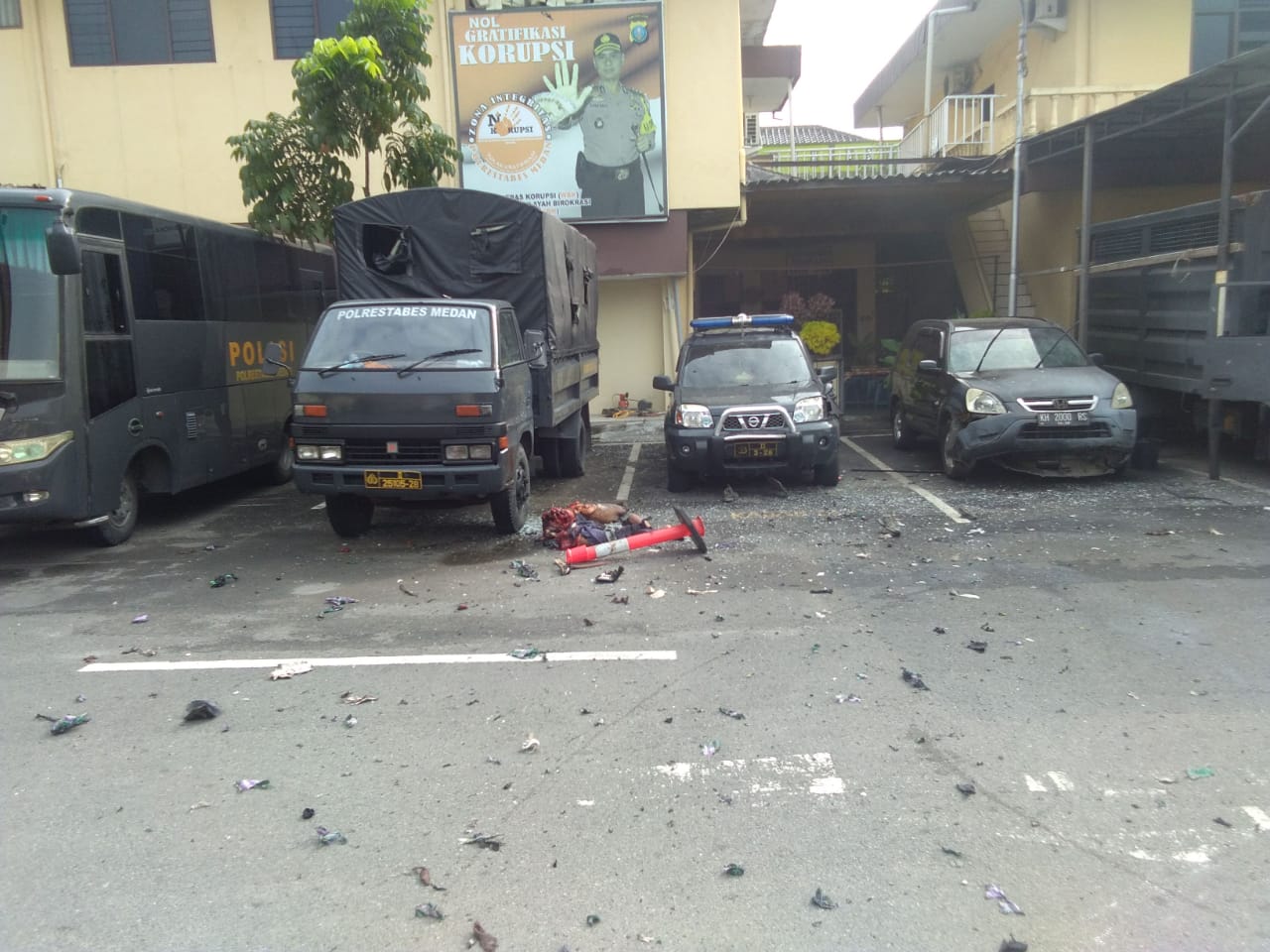 Breaking News! Bom Bunuh Diri Meledak di Kantin Polrestabes Medan