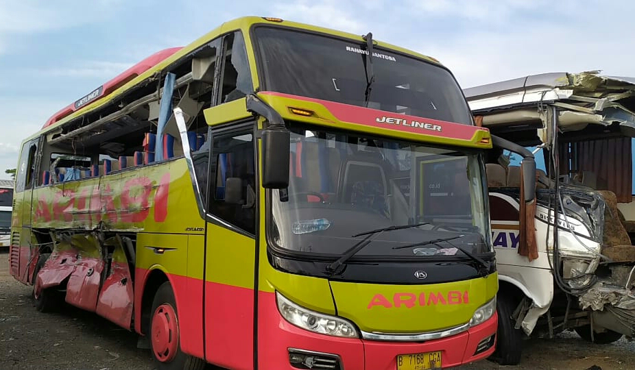 Ngeri! Tabrakan Bus Maut di Cipali, 7 Orang Tewas, Ada Korban Sampai Kepalanya Putus