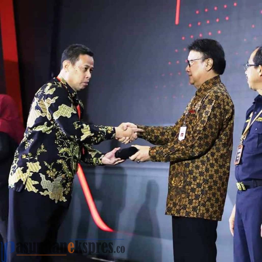 KPPN Purwakarta Raih Penghargaan Kementerian PAN RB
