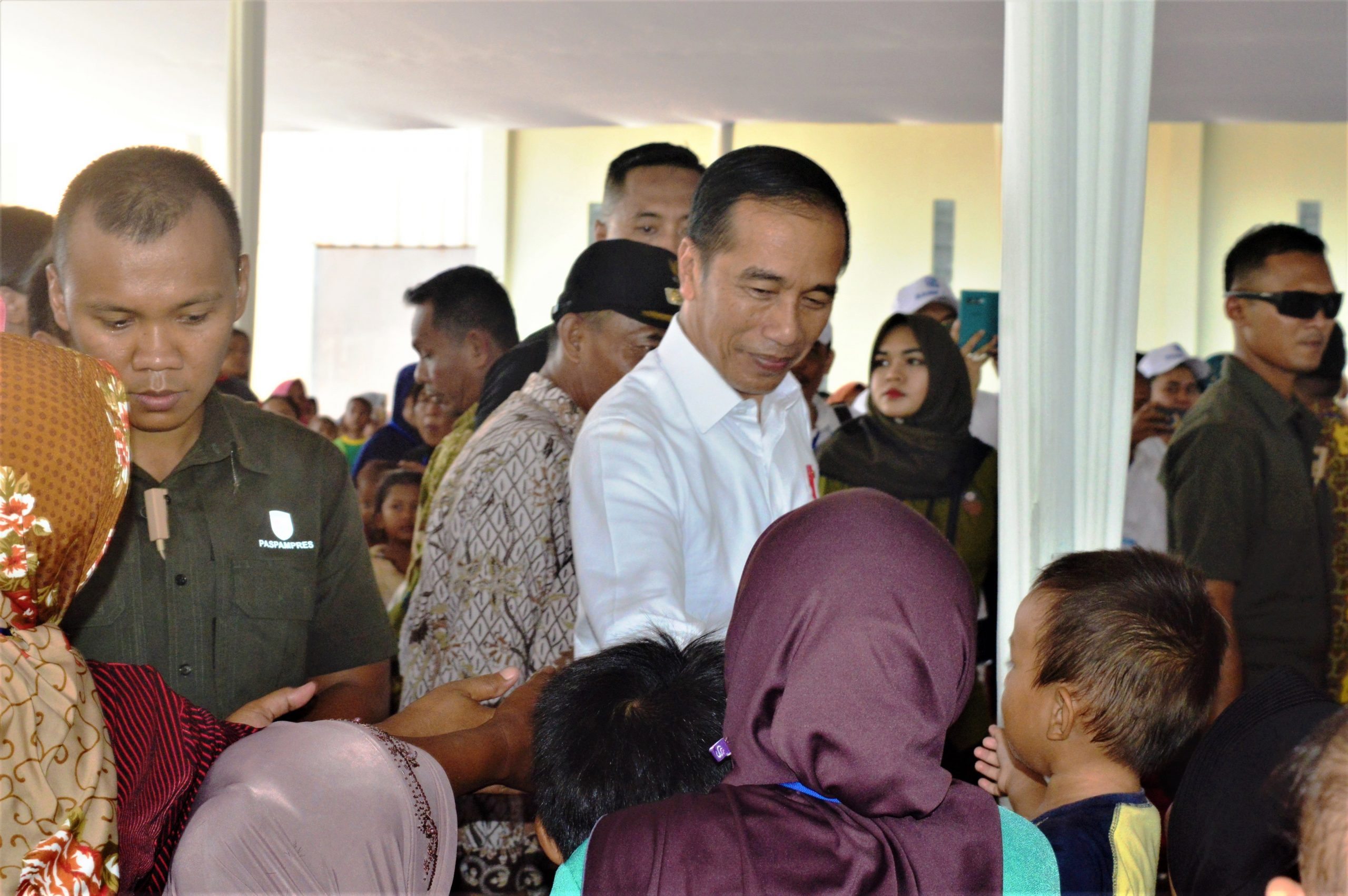 Jokowi: Sekolah itu Penting
