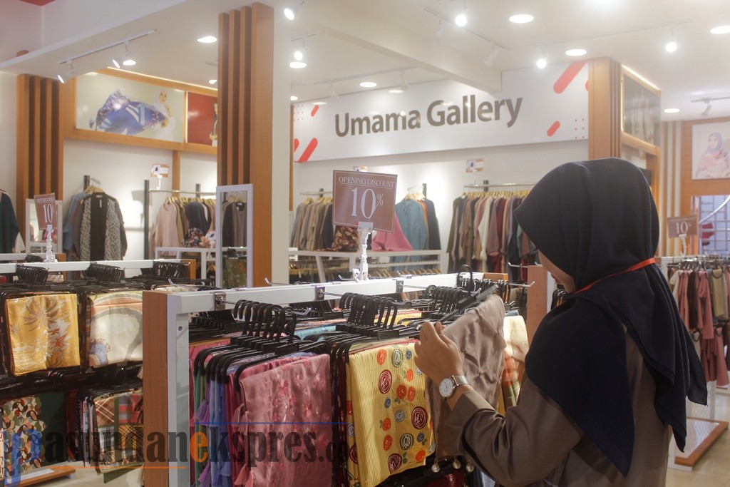 Umama Scraf Hadir jadi Solusi Hijab di Subang