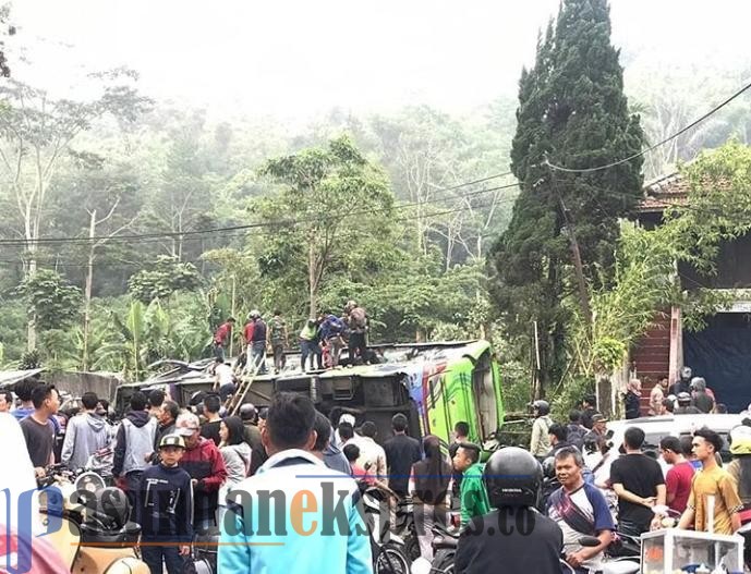 Bus Terguling di Ciater Tewaskan 6 Orang, Bawa Rombongan Posyandu Depok
