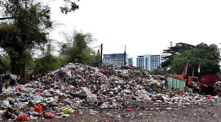Solusi Pengelolaan Sampah di Karawang