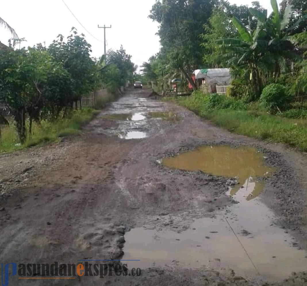 Jalan Kabupaten yang Rusak Segera Dibangun