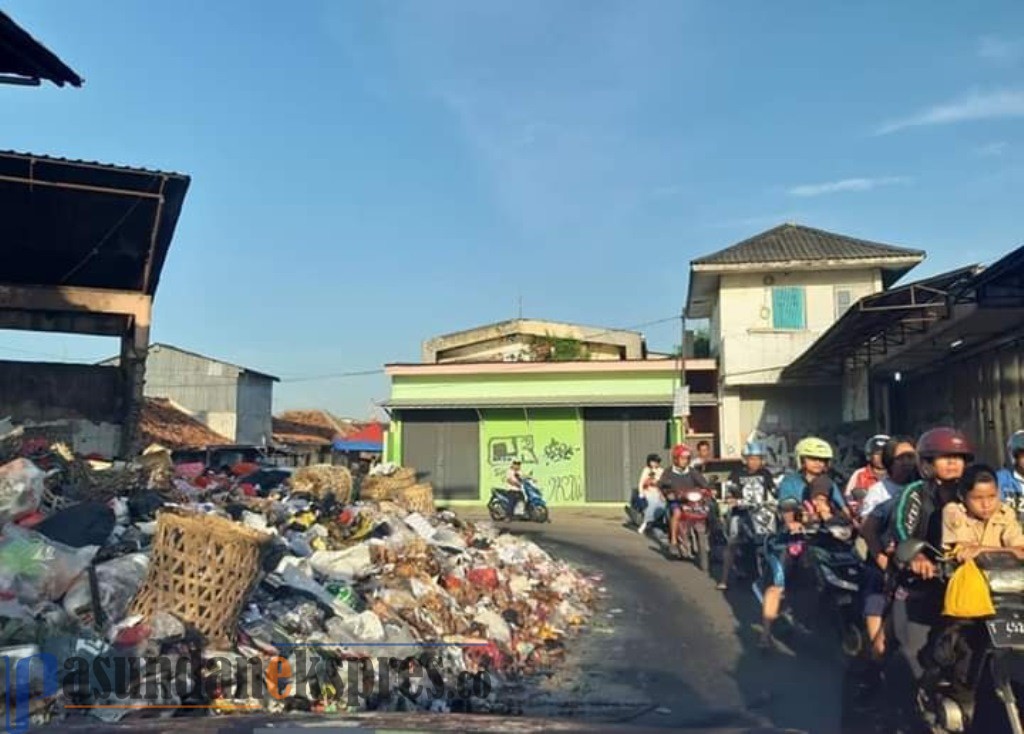 Berulang Kali DPRD Ingatkan DLHK Tentang Sampah