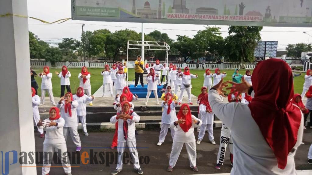 Warga Antusias Ikuti Senam Sehat Subang Jawara
