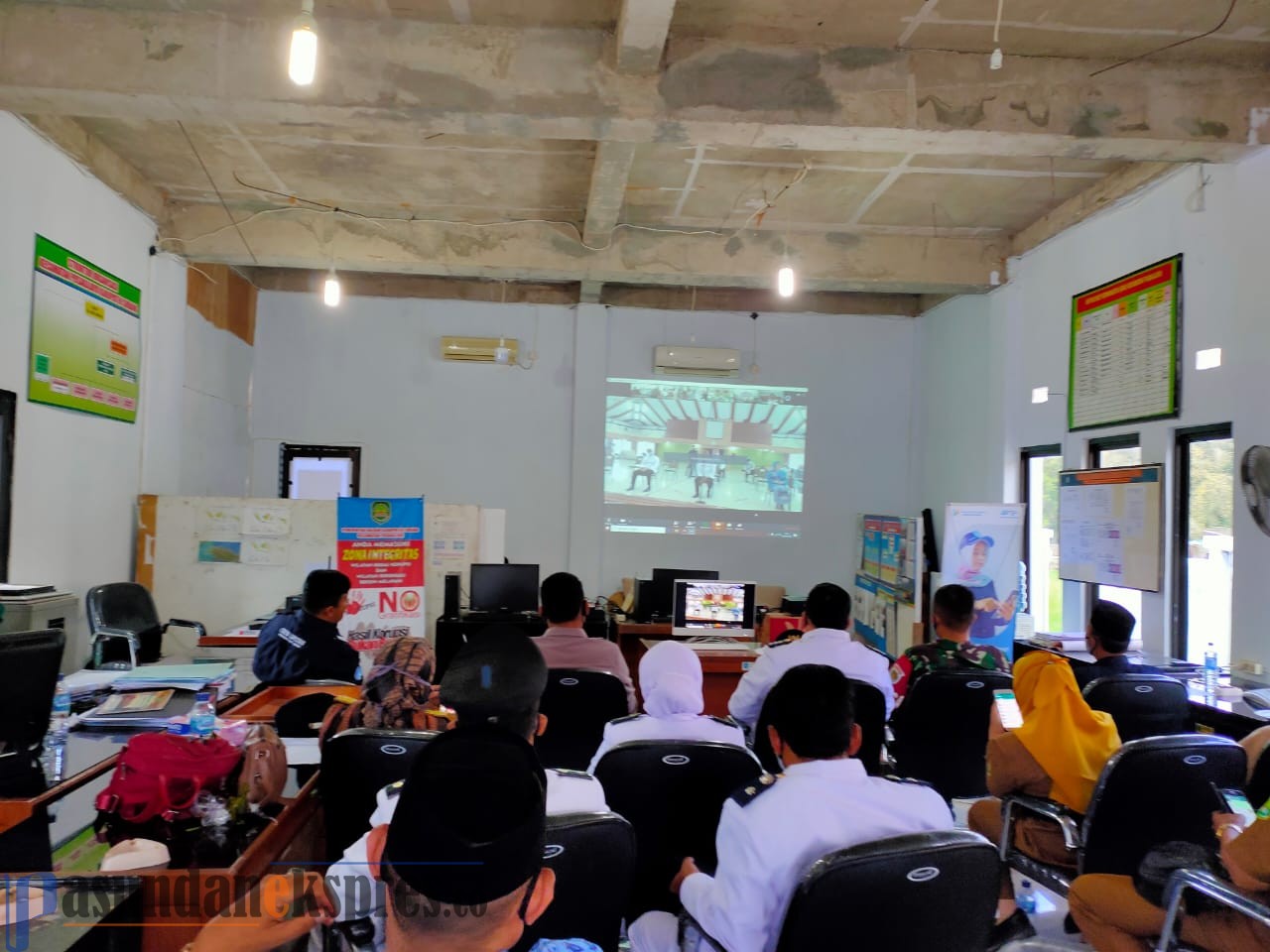 Kantor Kecamatan Belum Jadi, Live Streaming HUT Subang di Pusakajaya Tetap Khidmat