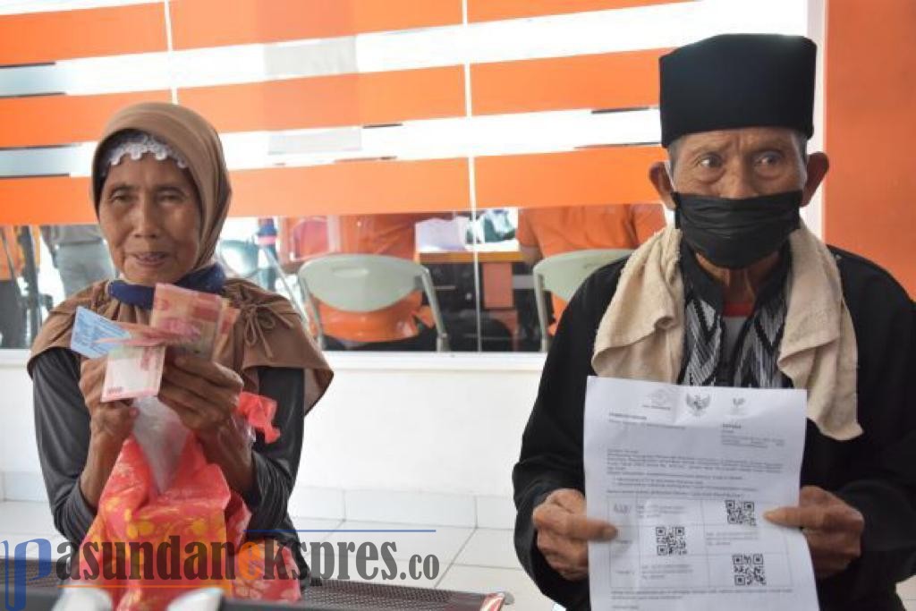 Mensos Minta Tak Ada Konflik BST di Kabupaten Karawang
