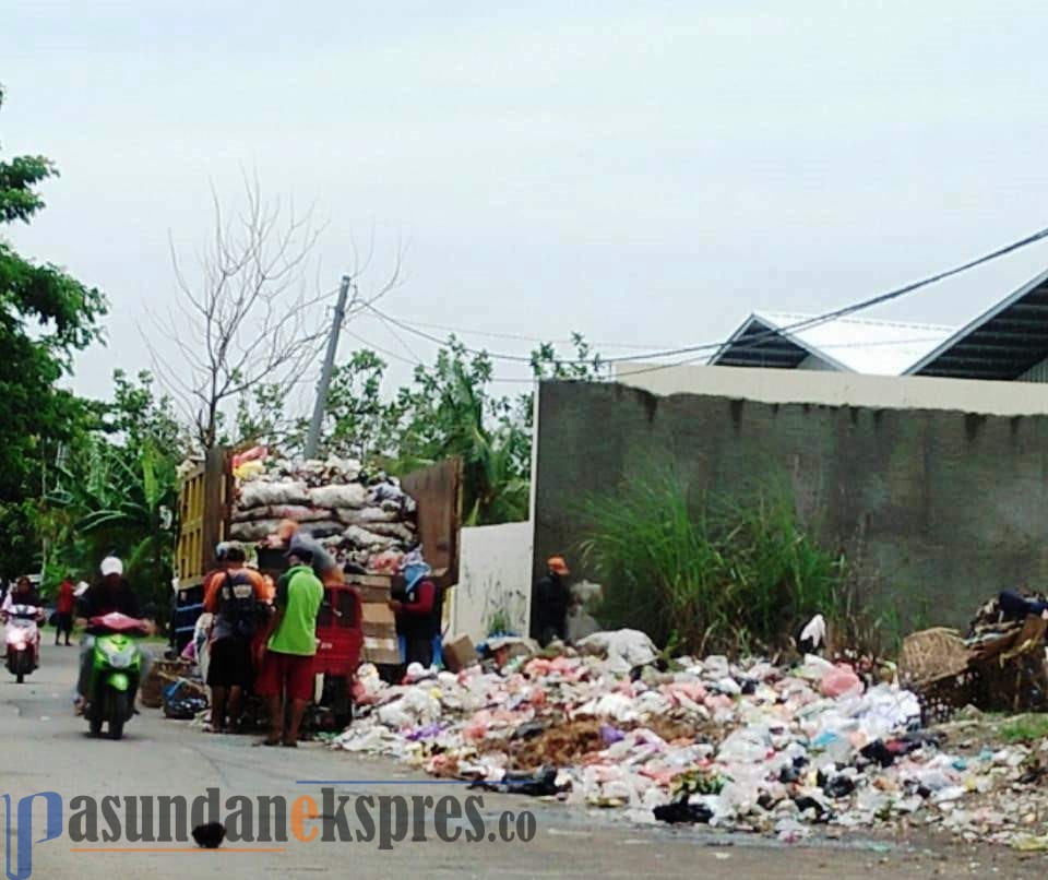 Ketersediaan Armada Penyebab Penumpukan Sampah di Pamanukan