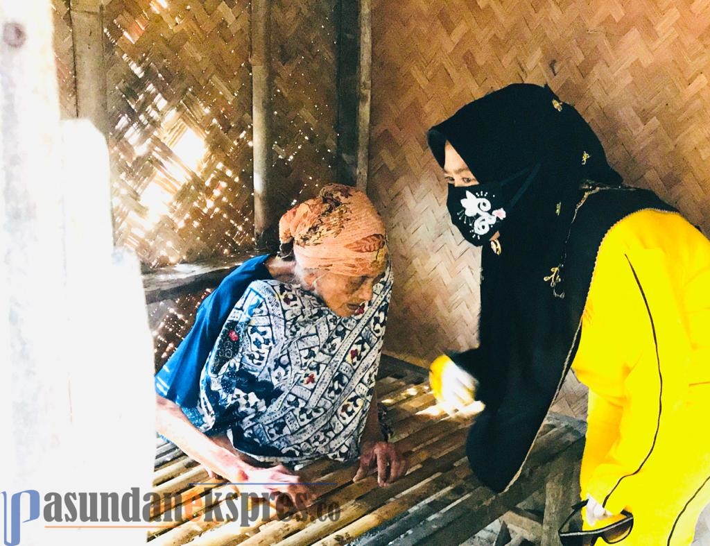 Golkar Akan Bedah Rumah Emak Daniah, Lansia Berusia 102 Tahun di Desa Bobos