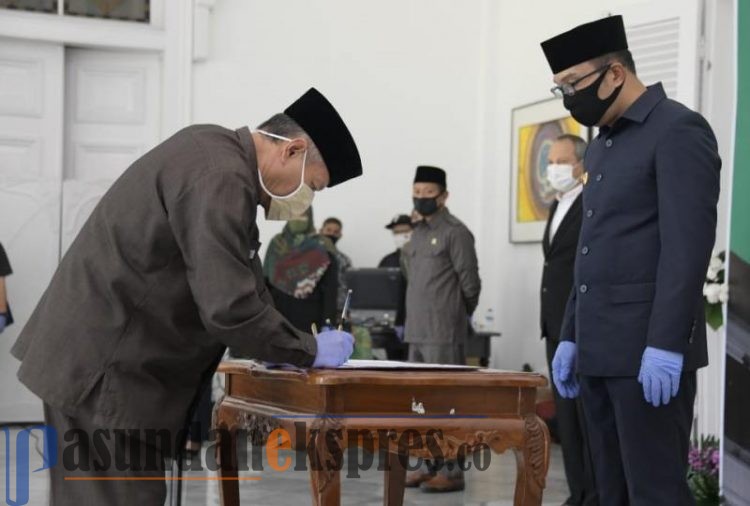 Rombak Kabinet : Gubernur Jawa Barat Lantik 13 Pejabat Baru