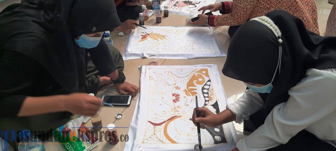 Batik Jadi Industri Kreatif Andalan, Disporaparbud Bina Generasi Muda