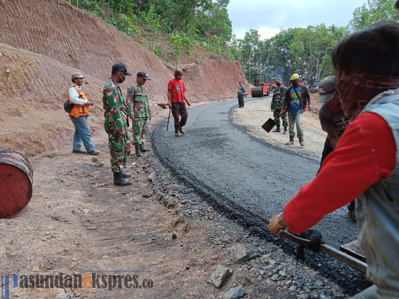 Jalan Dermaga-Bukanagara Masuk Tahap Finising