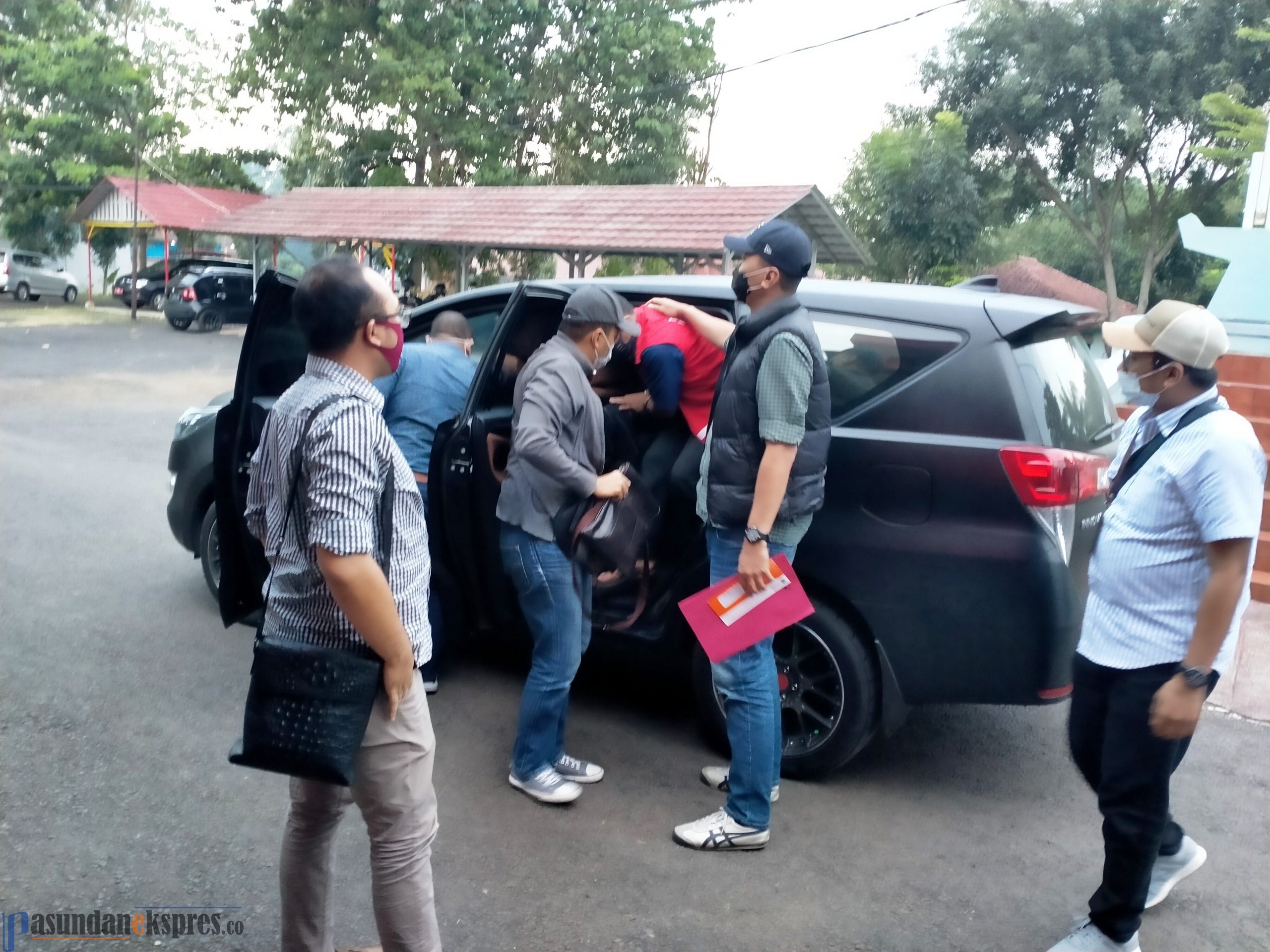 Tim Gabungan Penegak Hukum Tangkap DPO di Gerbang Tol