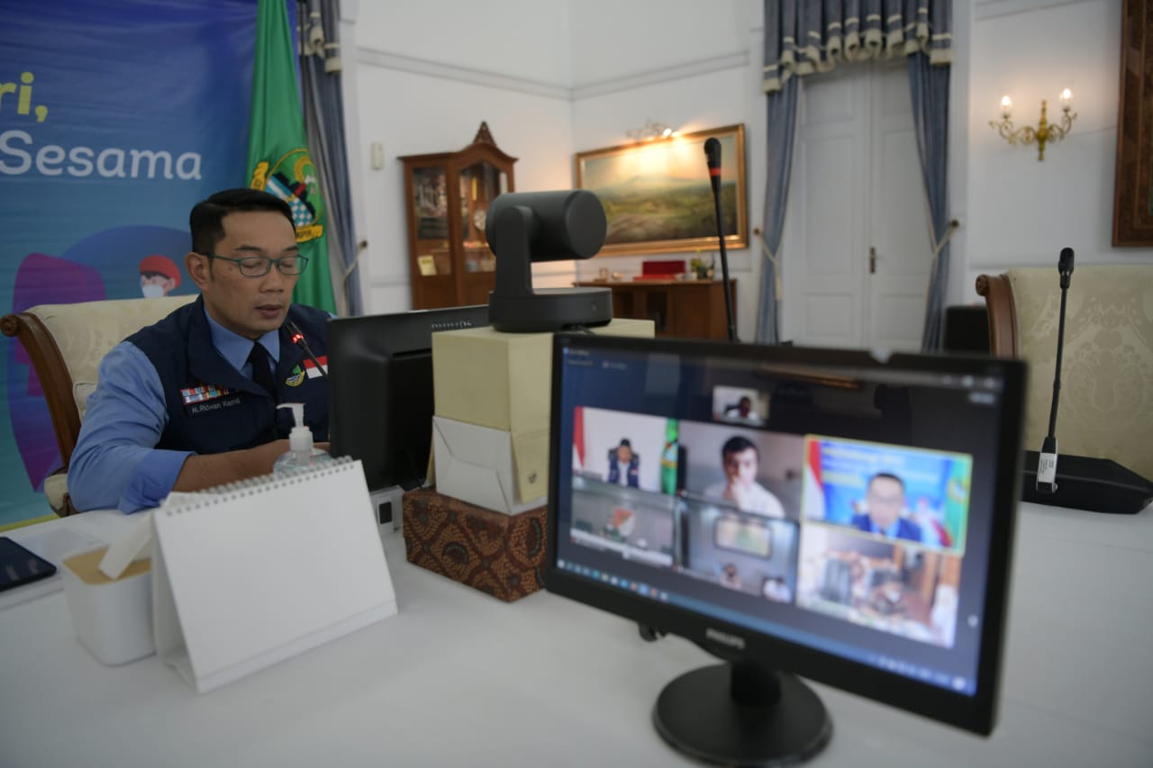 Gubernur Jawa Barat Ridwan Kamil saat jumpa pers virtual terkait distribusi vaksin dari Gedung Pakuan, Kota Bandung, Rabu (4/8/2021). (Foto: Yogi P/Biro Adpim Jabar)