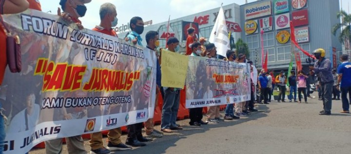 Aksi Unjuk Rasa Turun Ke Jalan, FJK Desak  Polisi Tangkap Penghina Wartawan
