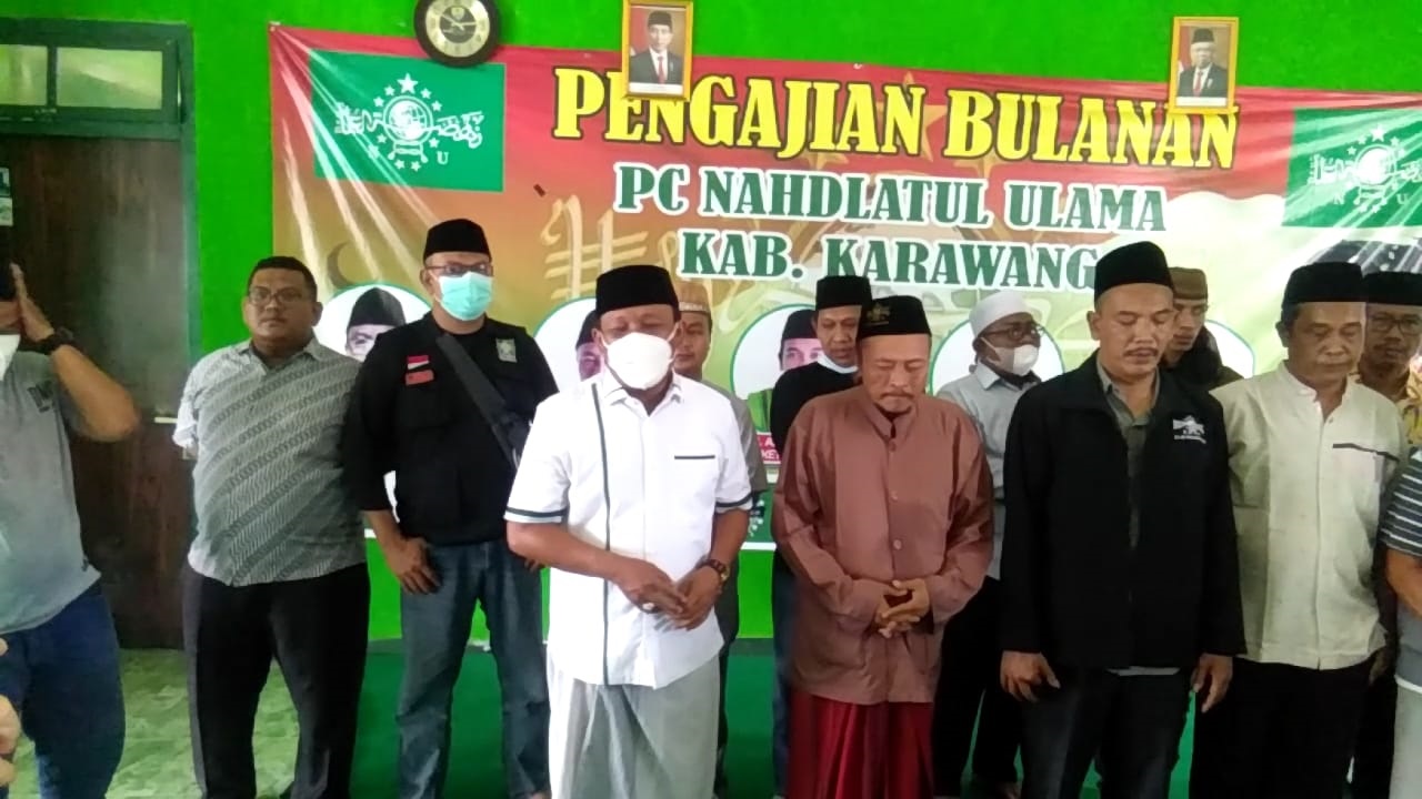 Ketua PCNU Karawang KH Ahmad Ruhyat Hasby