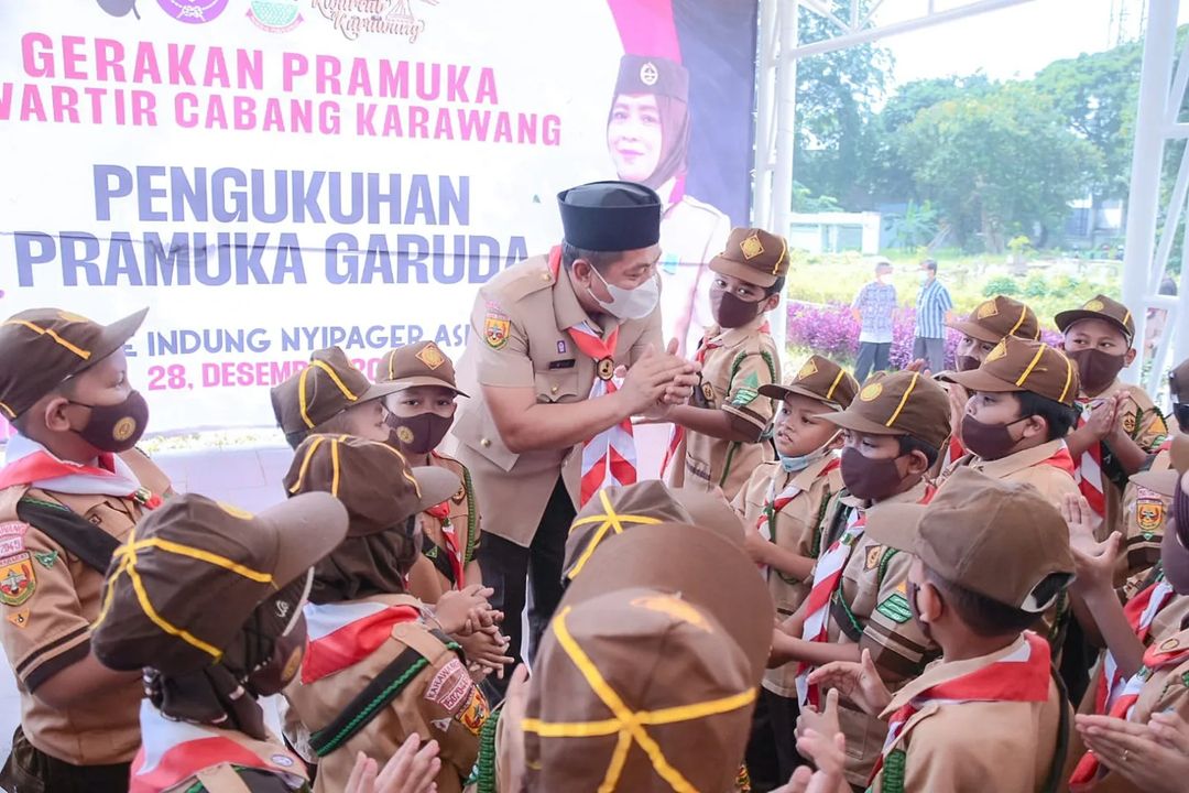 IST KEBANGGAAN: Wakil Bupati Karawang, H. Aep Syaepuloh resmi mengukuhkan sebanyak 135 Pramuka Garuda di Galeri Seni Budaya.
