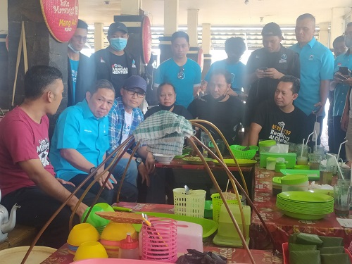 KUNJUNGAN: Ketua Umum Partai Gelora Anis Matta, melakukan kunjungan ke Kabupaten Purwakarta.. MALDIANSYAH/PASUNDAN EKSPRES
