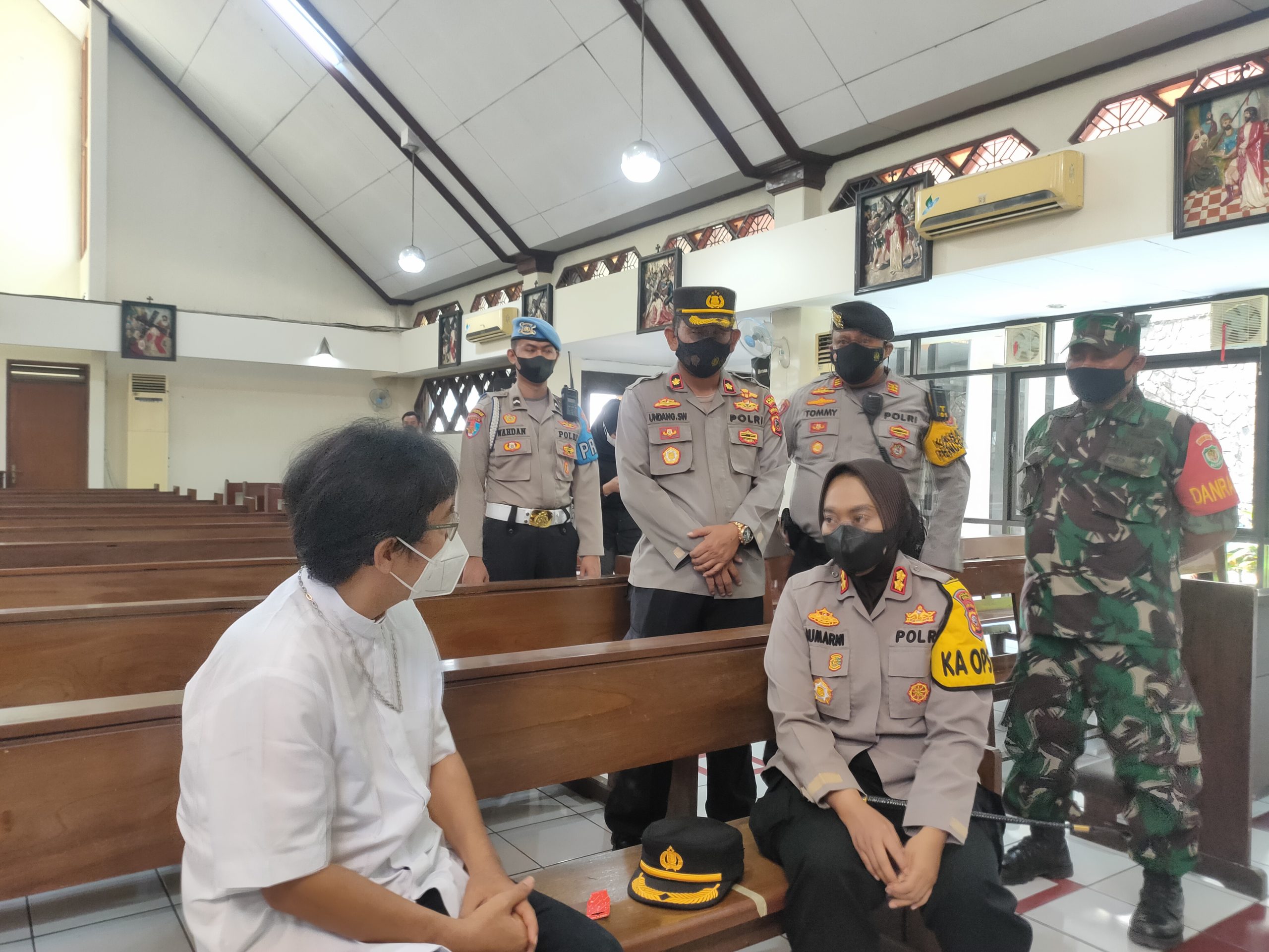 Kunjungi Gereja, Kapolres Subang Pastikan Keamanan Rumah Ibadah jelang Nataru