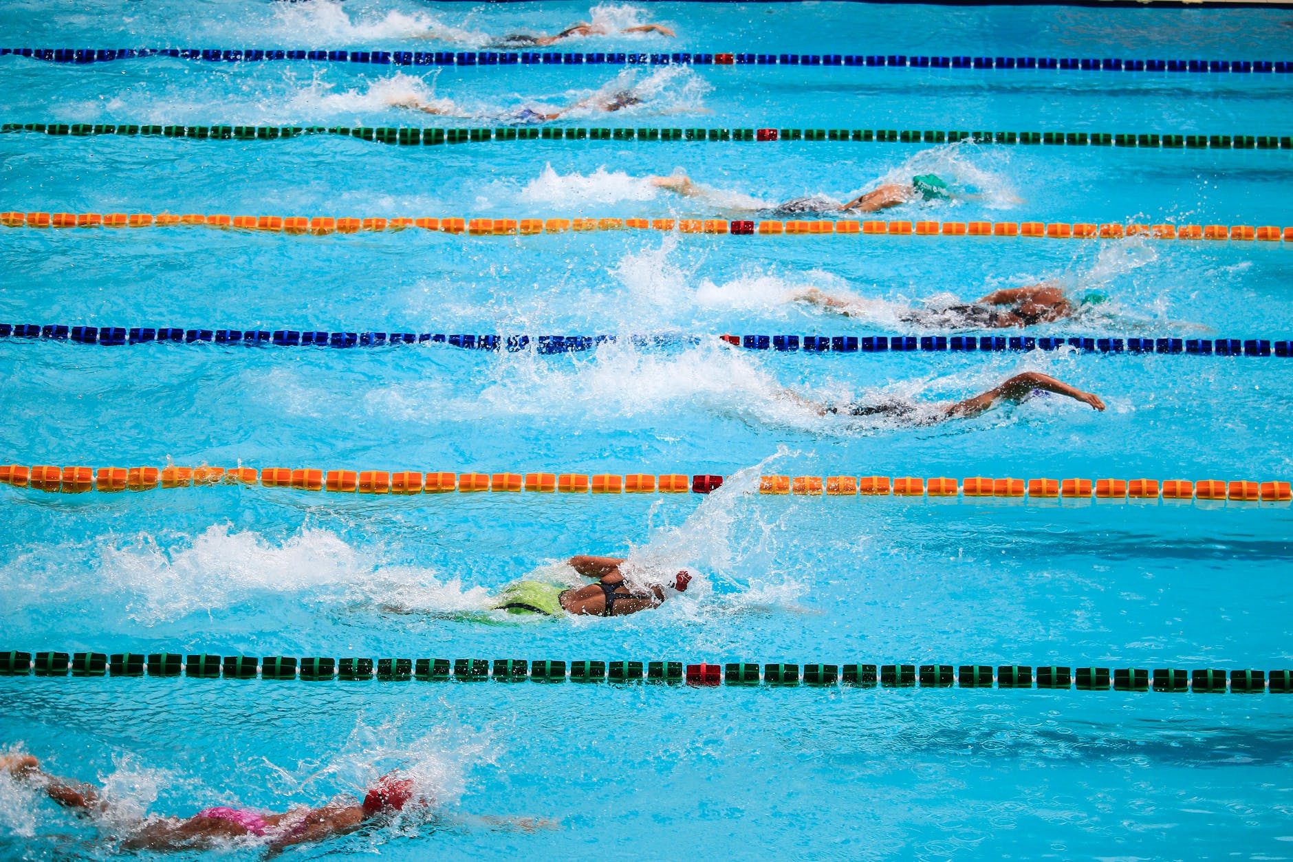 Manfaat Olahraga Berenang untuk Tubuh, Salahsatunya Baik Untuk Kesehatan Jantung