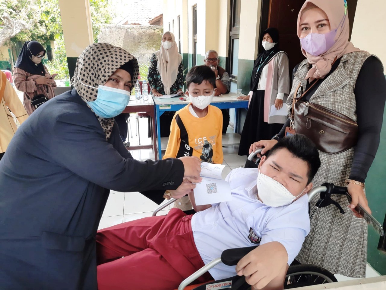 Siswa Sudah Divaksin Boleh Tatap Muka, SLB Negeri Subang Sukseskan Vaksinasi anak di Subang