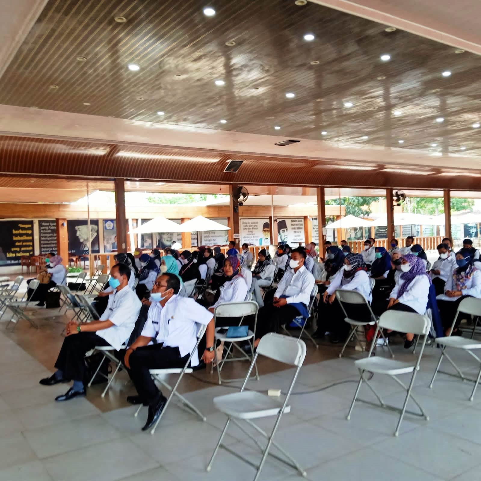 PELATIHAN: Petugas Lapangan KB di Kabupaten Bandung Barat tengah mengikuti pelatihan New SIGA. IST