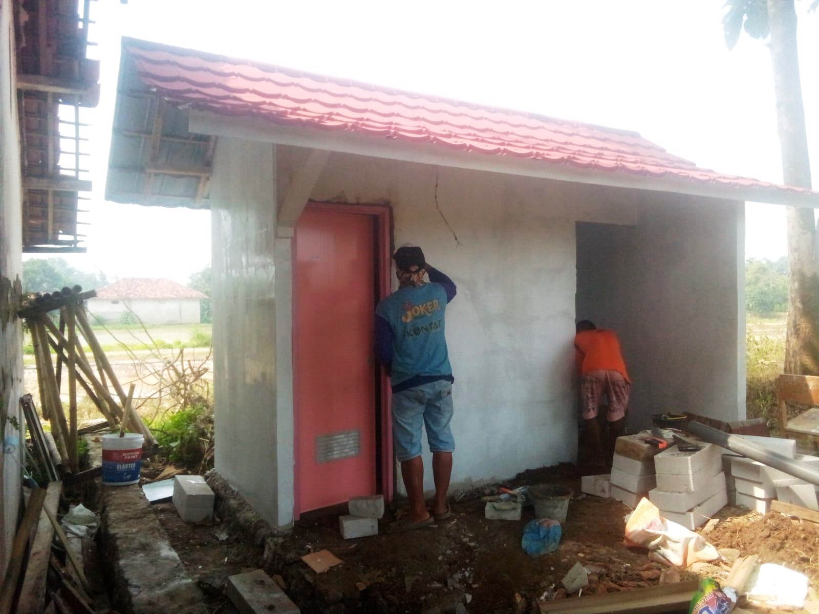 Pembangunan MCK Dukung Fasilitas Pujasera Desa Mekarwangi