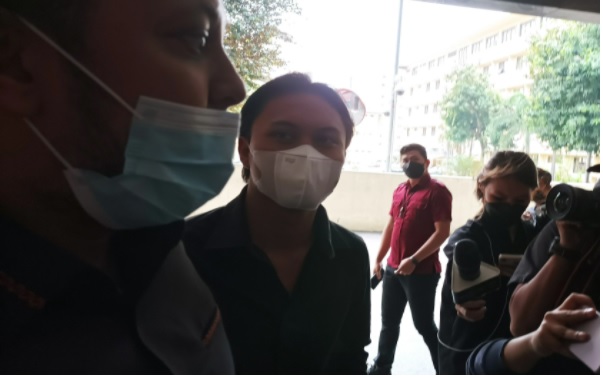 Terima Uang Rp.400 Juta dari Doni Salmanan, Rizky Febian Diperiksa Penyidik Bareskrim Polri