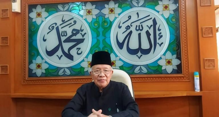 Ketua MUI Kota Bandung Prof. Dr. KH. Miftah Faridl