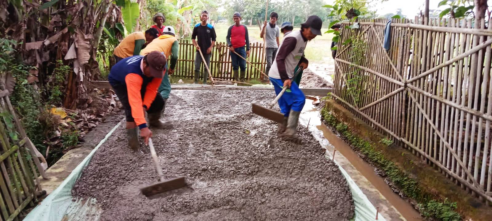 Pemdes Mundusari Kecamatan Pusakanagara Realisasikan Dana Desa untuk Bangun Jalan